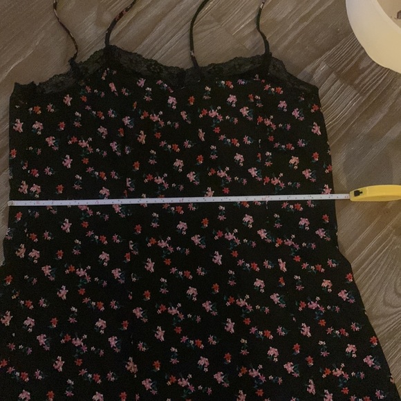 H&M 🌺 dress - Picture 3 of 7